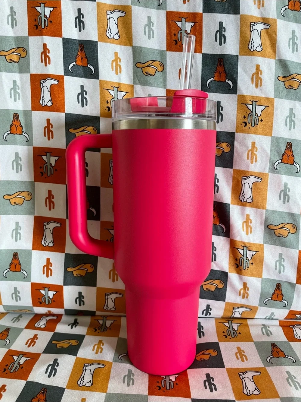 Stanley Hot Pink 40 oz Cup with Handle and Clear Lid - Picture 3 of 8
